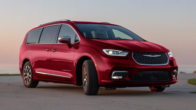 2024 Chrysler Pacifica Hybrid