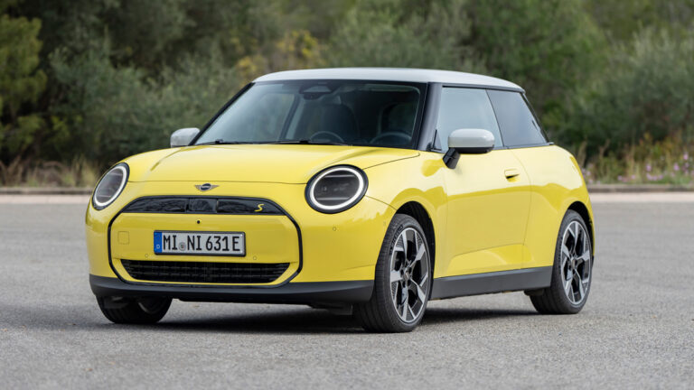 2024 MINI Electric 2 Door Hardtop